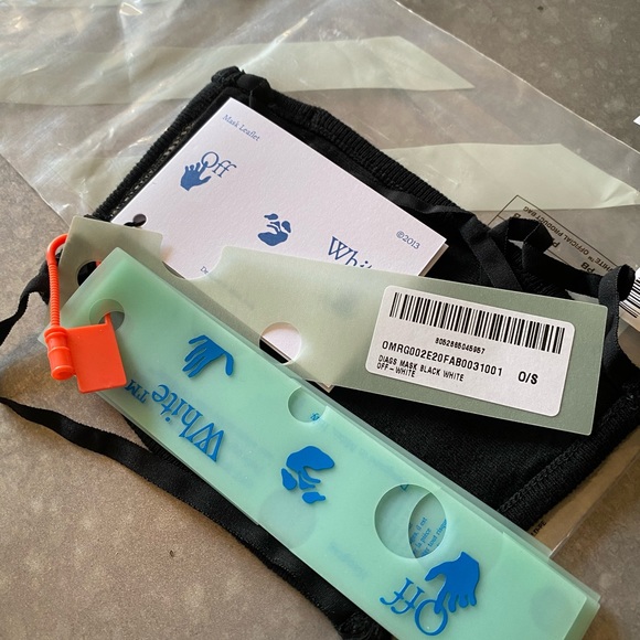 NEW Off-White 😷 Mask - Picture 7 of 7